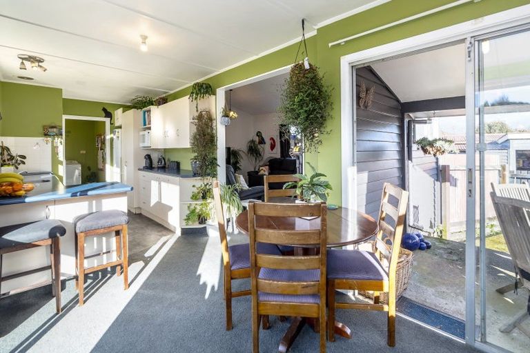 Photo of property in 9 Skipage Grove, Featherston, 5710