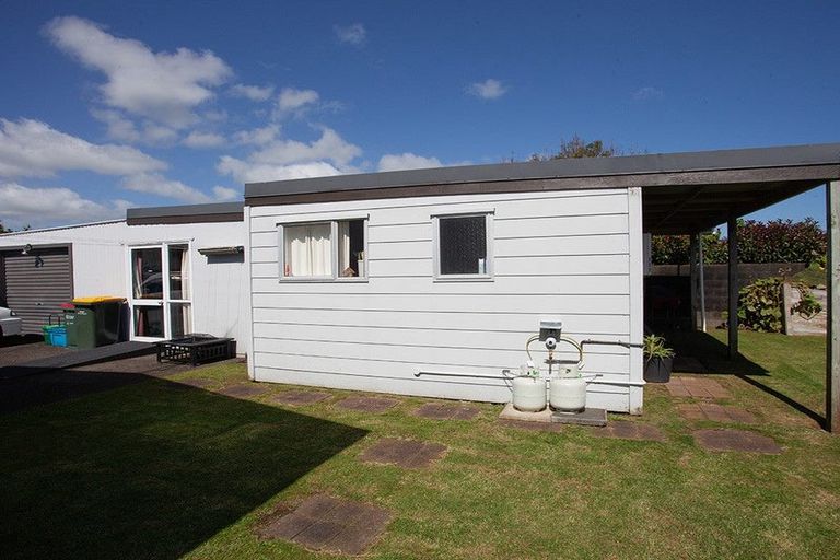 Photo of property in 34 Clifton Drive, Waitara, 4320