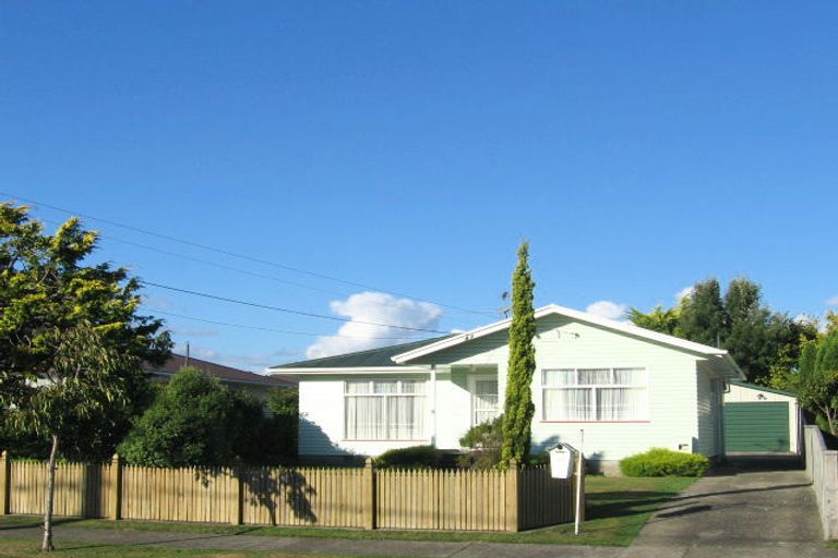 Photo of property in 40 Routley Crescent, Elderslea, Upper Hutt, 5018