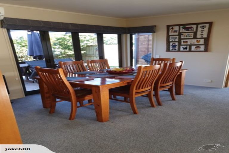 Photo of property in 16 Harris Place, Ngatea, 3503