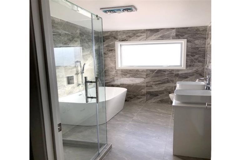 Photo of property in 15 Bruckless Drive, Flat Bush, Auckland, 2019