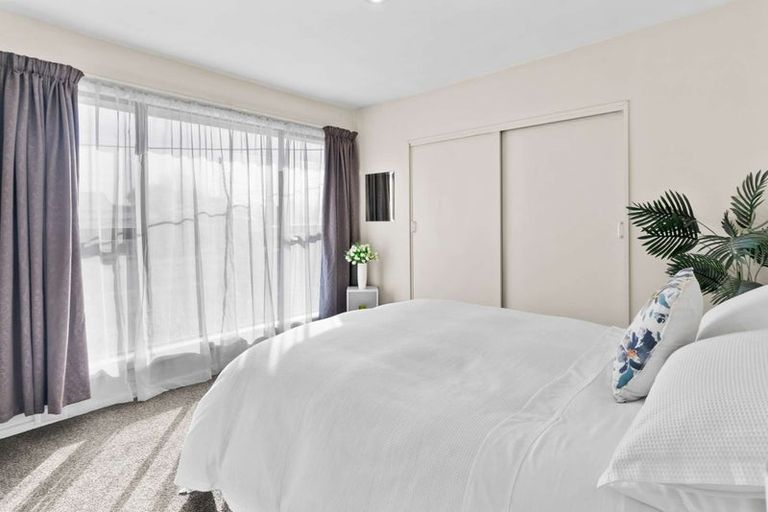 Photo of property in 37 Moffett Street, Islington, Christchurch, 8042