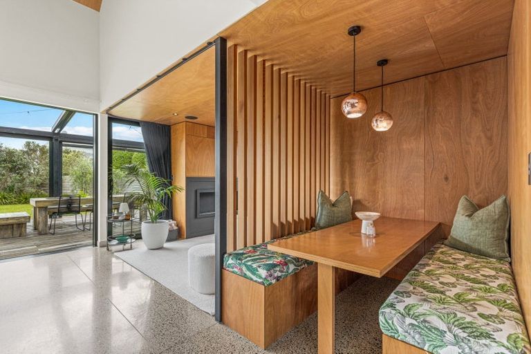 Photo of property in 17 Patiki Place, Omaha, 0986