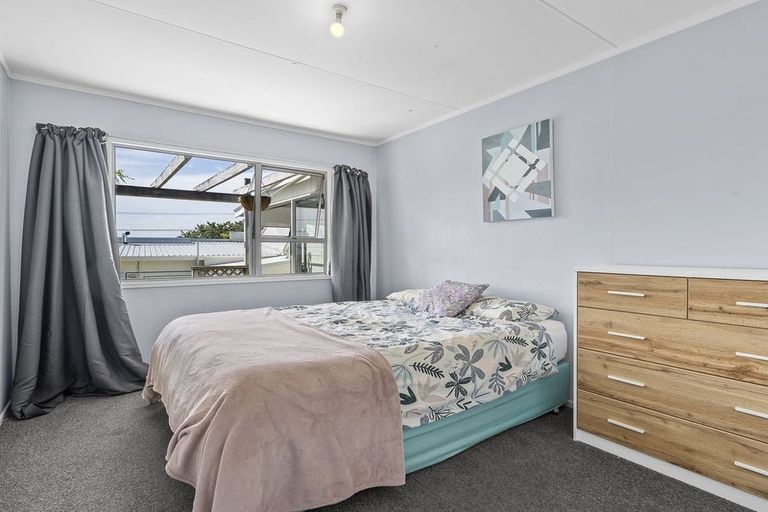 Photo of property in 14 Rainsford Street, Moturoa, New Plymouth, 4310