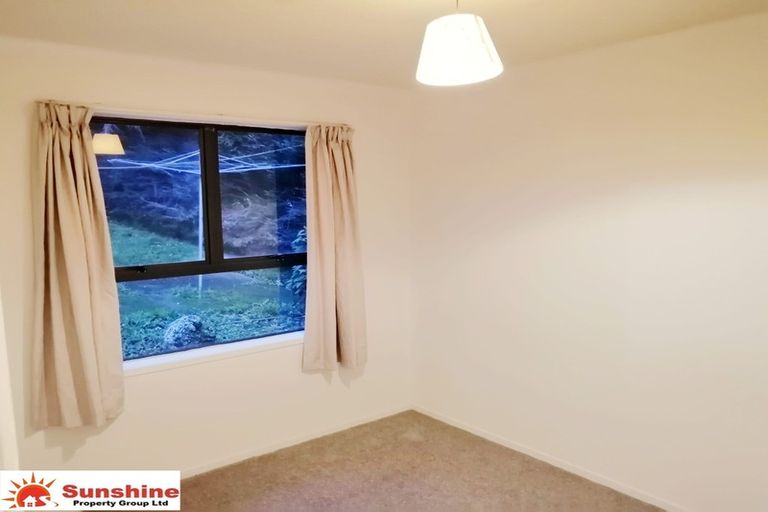 Photo of property in 12 St Catherine Crescent, West Harbour, Auckland, 0618