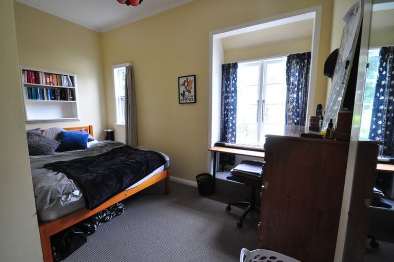 Photo of property in 140 Glenmore Street, Northland, Wellington, 6012