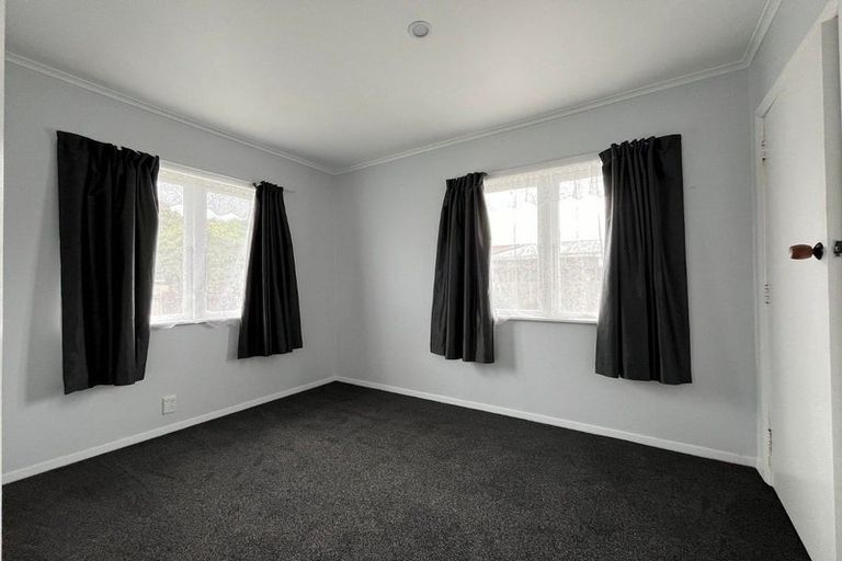 Photo of property in 1/76 Sutton Crescent, Papakura, 2110