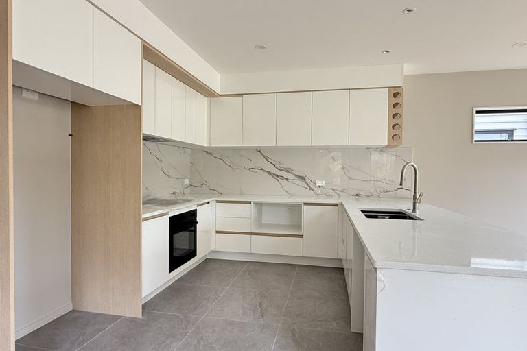 Photo of property in 25c Withers Road, Glen Eden, Auckland, 0602