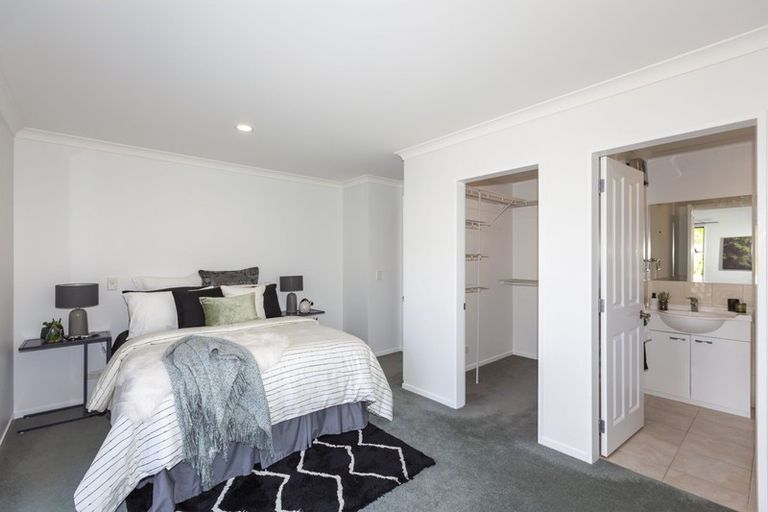 Photo of property in 6 Cascade Way, Paraparaumu, 5032