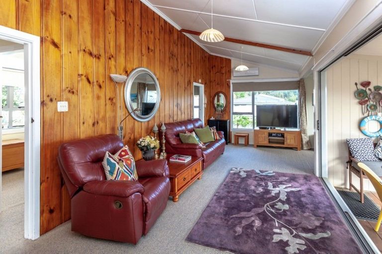 Photo of property in 102b Sharyn Place, Whangamata, 3620