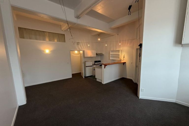 Photo of property in Aulsebrooks Apartments, 1/178 Wakefield Street, Te Aro, Wellington, 6011