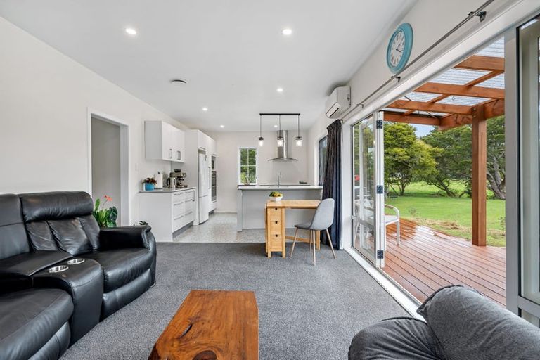 Photo of property in 6 Tavinor Road, Otaika, Whangarei, 0170