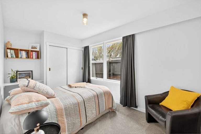 Photo of property in 194 Racecourse Road, Sockburn, Christchurch, 8042