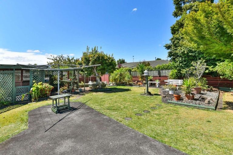 Photo of property in 20 Sunnypark Avenue, Rosehill, Papakura, 2113