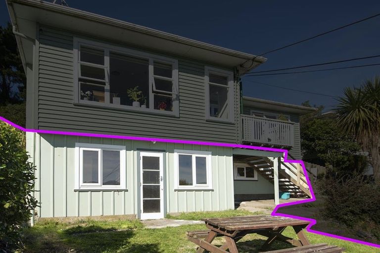 Photo of property in 17 Bedford Street, Northland, Wellington, 6012