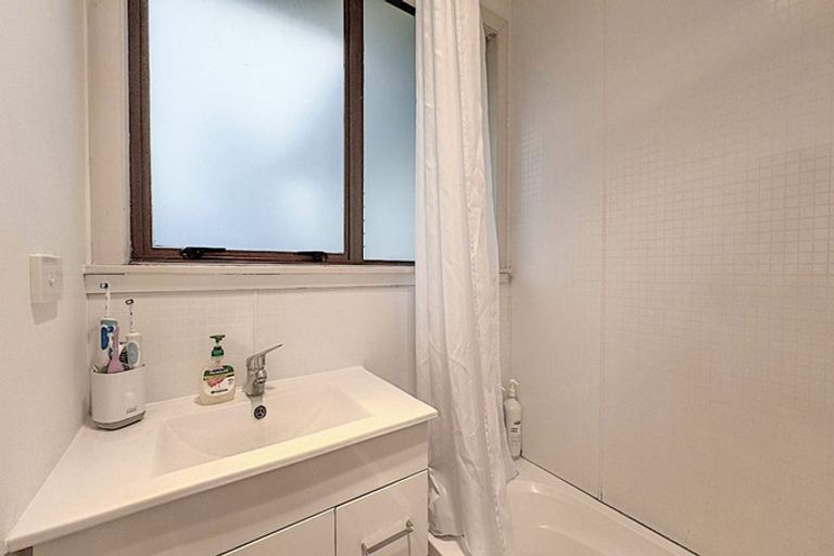 Photo of property in 16 Goodwin Street, Tirau, 3410