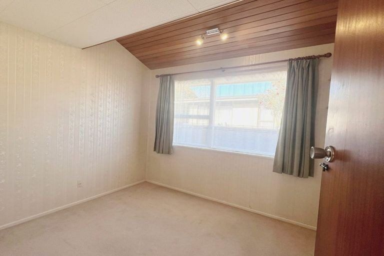 Photo of property in 50 Glenharrow Avenue, Avonhead, Christchurch, 8042