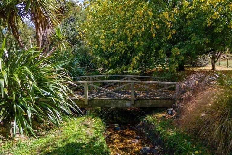 Photo of property in 5 Totara View Road, Wakefield, 7095