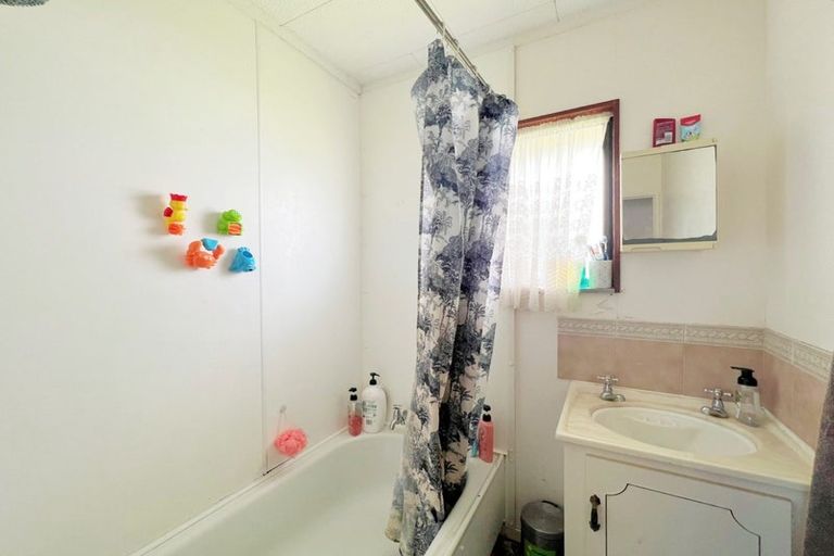 Photo of property in 69a Kahikatea Drive, Melville, Hamilton, 3206