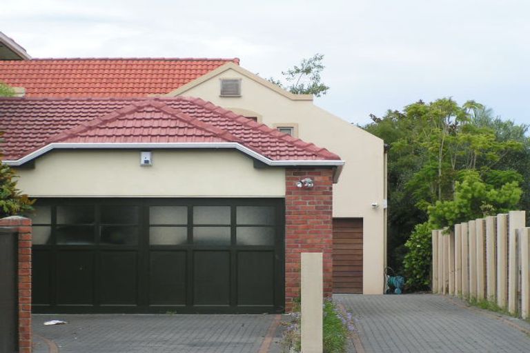 Photo of property in 2/16 Francis Street, Hauraki, Auckland, 0622