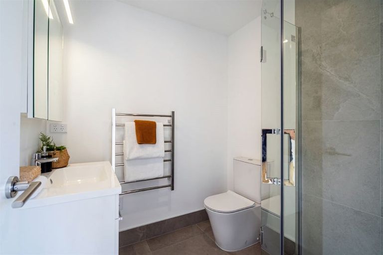 Photo of property in 12 Mahinga Kai Way, Belmont, Auckland, 0622