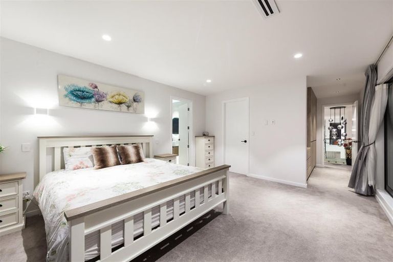 Photo of property in 6 Kina Place, Long Bay, Auckland, 0630