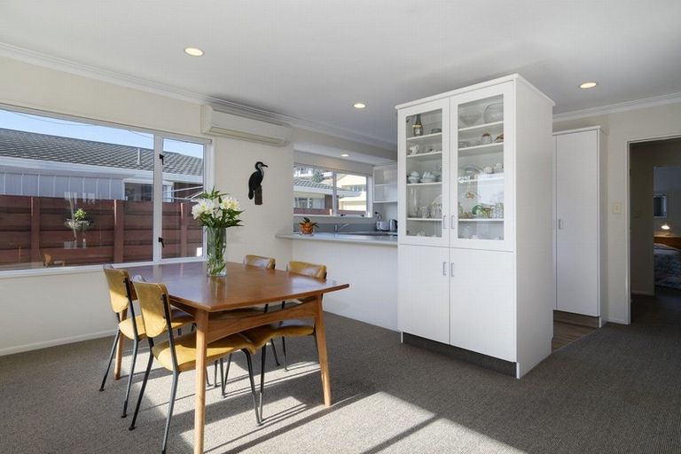 Photo of property in 37 Western Road, Bellevue, Tauranga, 3110