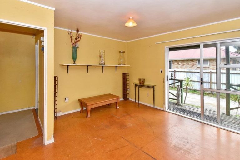 Photo of property in 2/2 Princess Street, Takanini, 2112