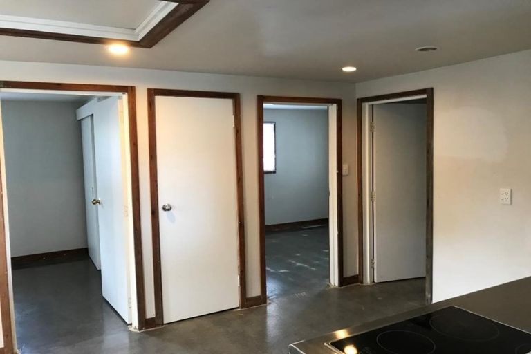 Photo of property in 81 Lauderdale Road, Birkdale, Auckland, 0626