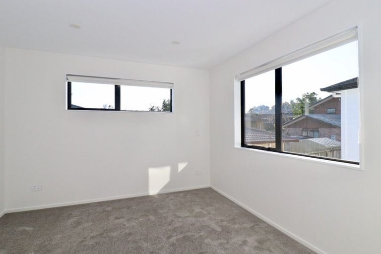Photo of property in 8a Britannia Place, Half Moon Bay, Auckland, 2012