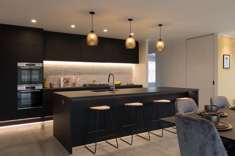 Photo of property in 87 Godfrey Drive, Orewa, 0931