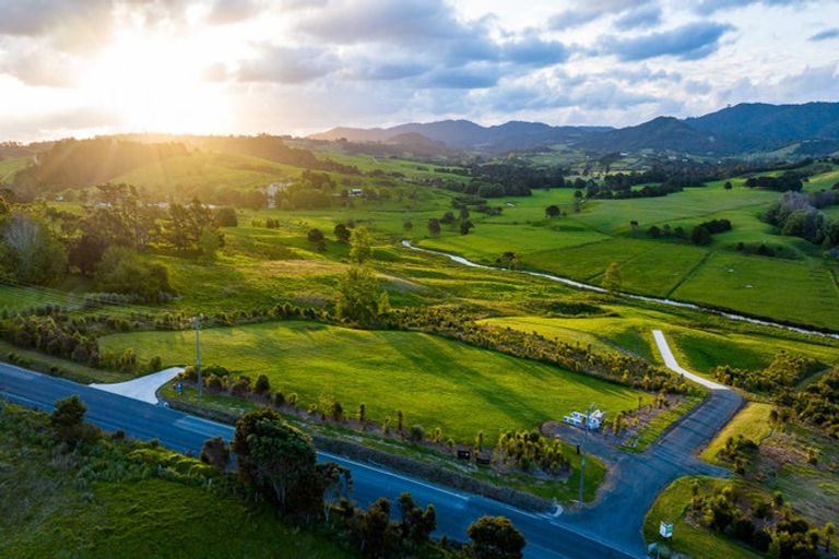 Photo of property in 2138 Cove Road, Mangawhai, 0573