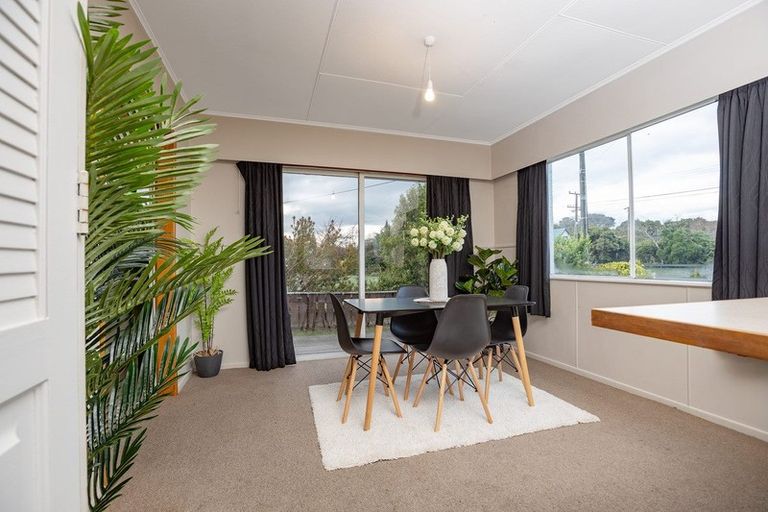 Photo of property in 404 High Street South, Carterton, 5713