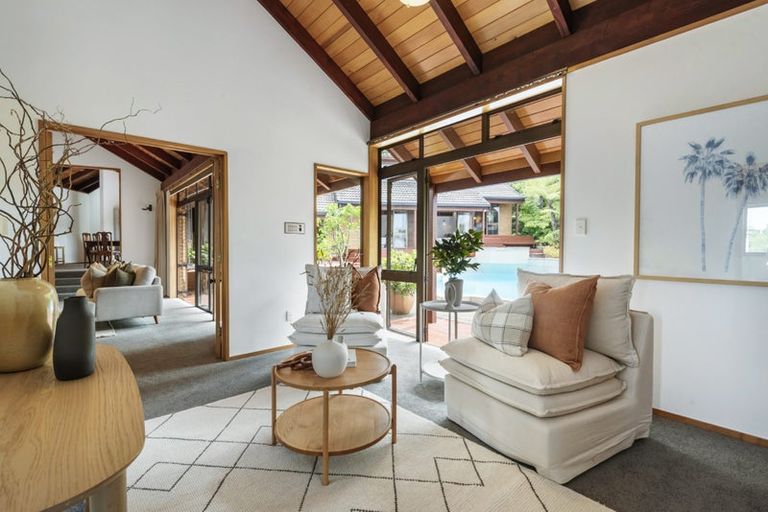 Photo of property in 106 Kowhai Road, Campbells Bay, Auckland, 0630