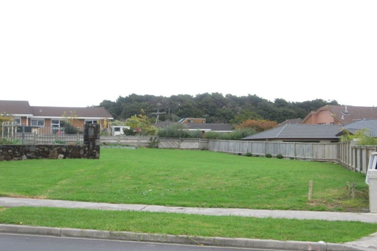 Photo of property in 10 Ysabel Crescent, The Gardens, Auckland, 2105