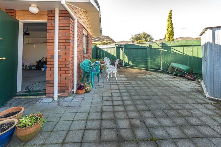 Photo of property in 19 Grey Street, College Estate, Whanganui, 4500