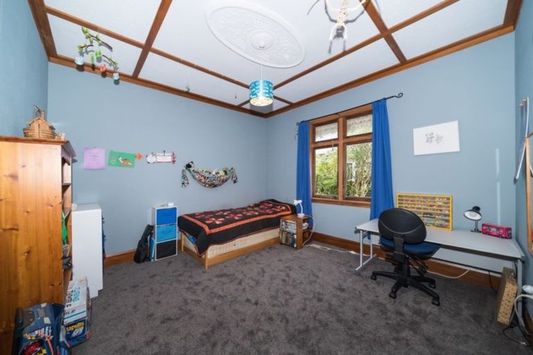 Photo of property in 74 Argyle Avenue, Takaro, Palmerston North, 4410
