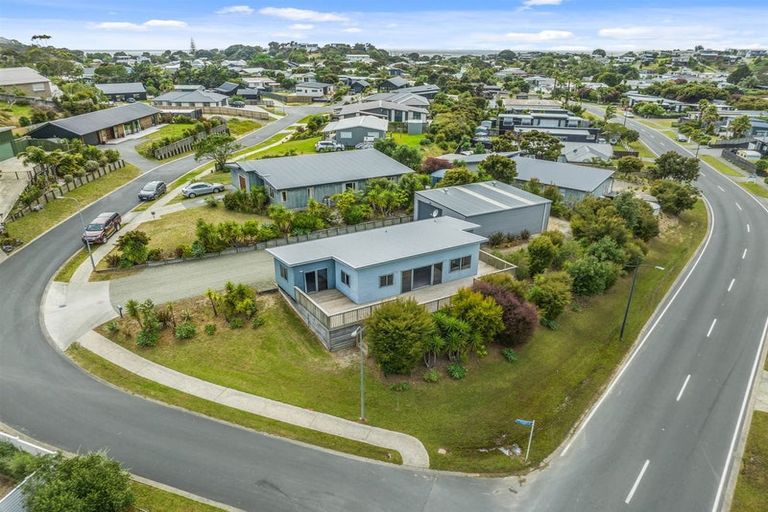Photo of property in 2 Sandpiper Lane, Mangawhai Heads, Mangawhai, 0505