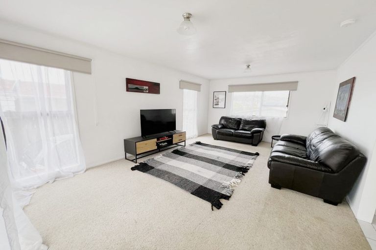 Photo of property in 28 Maugham Drive, Bucklands Beach, Auckland, 2014