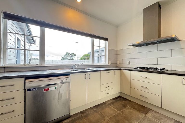 Photo of property in 30 Chesterton Street, Johnsonville, Wellington, 6037