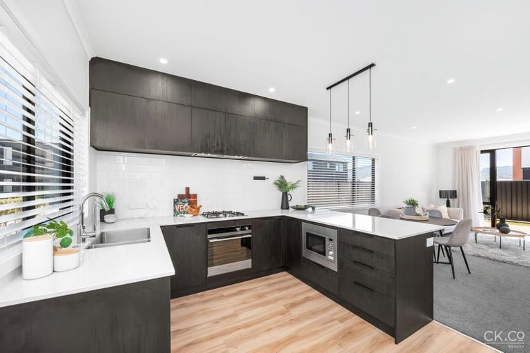 Photo of property in 3 Aston Crescent, Wallaceville, Upper Hutt, 5018