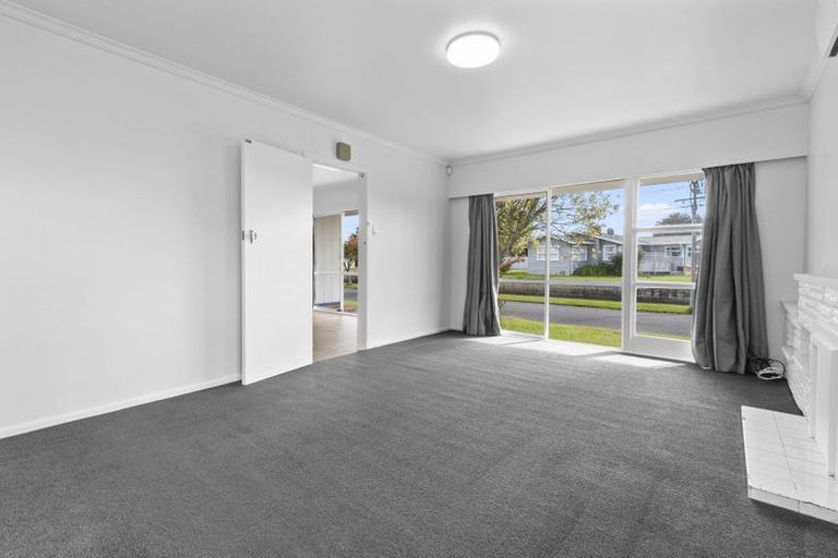 Photo of property in 44 Southsea Crescent, Silverdale, Hamilton, 3216