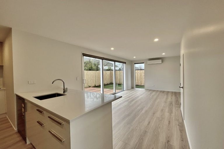 Photo of property in 98d Geraldine Street, Edgeware, Christchurch, 8013