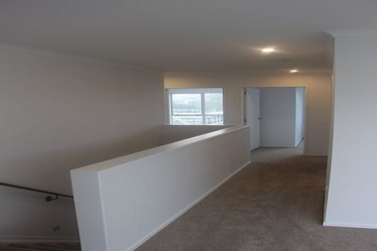 Photo of property in 29 Ambar Ridge Avenue, Massey, Auckland, 0614