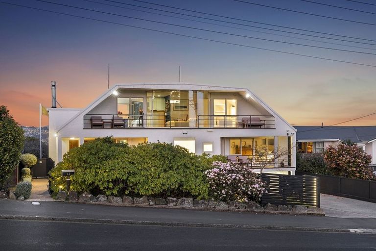 Photo of property in 65 Isadore Road, Saint Clair, Dunedin, 9012