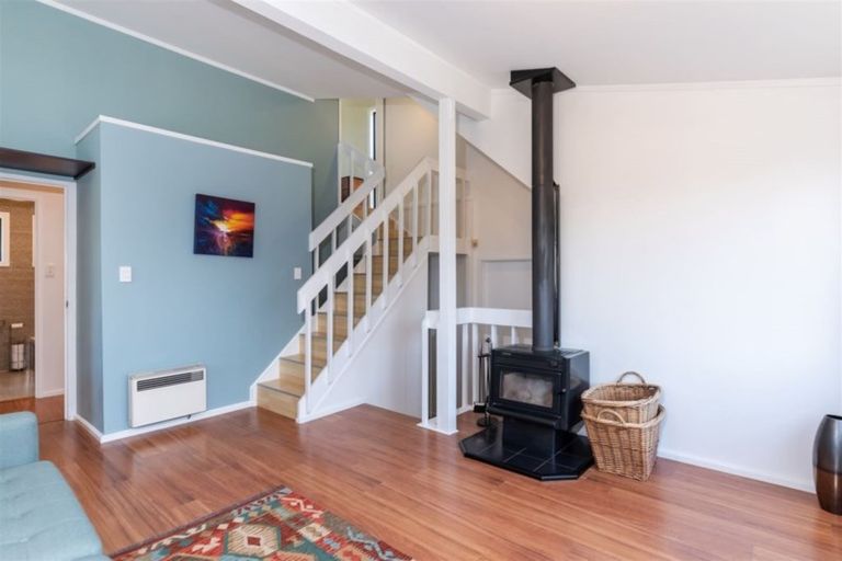 Photo of property in 1/141 Weatherly Road, Torbay, Auckland, 0630