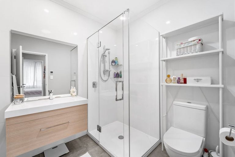 Photo of property in 87 Karepiro Drive, Stanmore Bay, Whangaparaoa, 0932