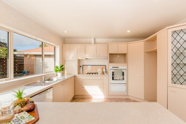 Photo of property in 24 Cedar Drive, Paraparaumu Beach, Paraparaumu, 5032