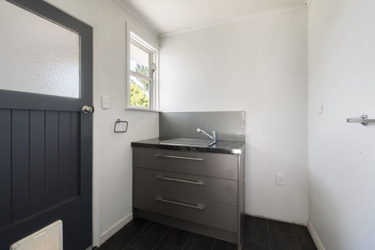 Photo of property in 22 Ward Street, Bulls, 4818