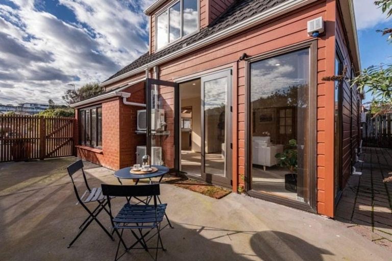 Photo of property in 8a Campbell Street, Karori, Wellington, 6012